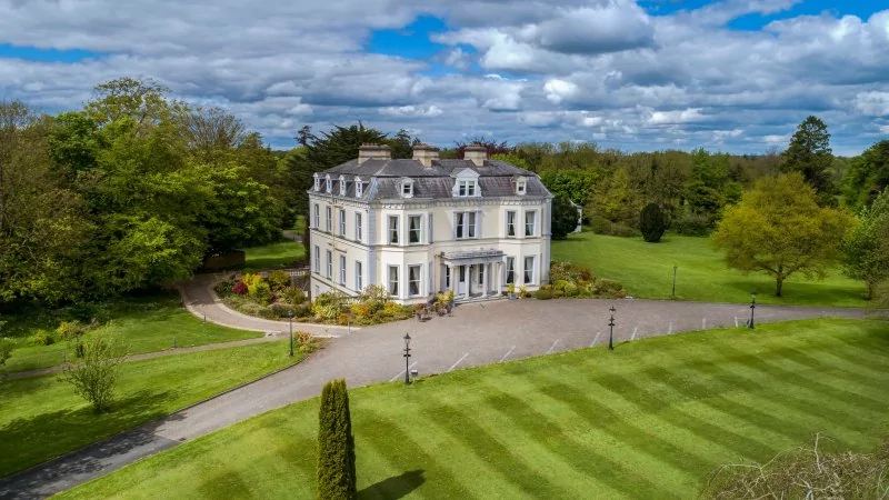 Bridal suite inside MOYVALLECMS01